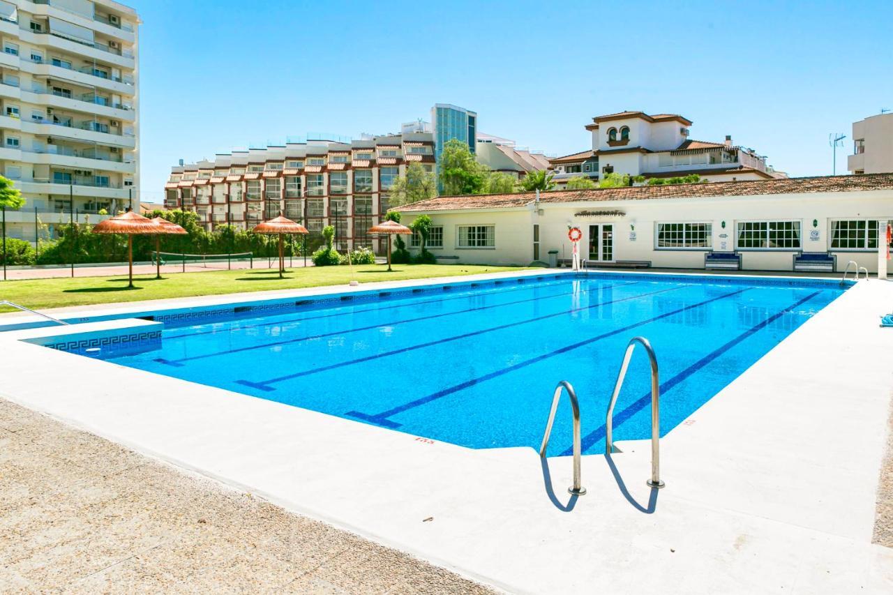 Malagadevacaciones - La Carihuela Palace Torremolinos Eksteriør billede