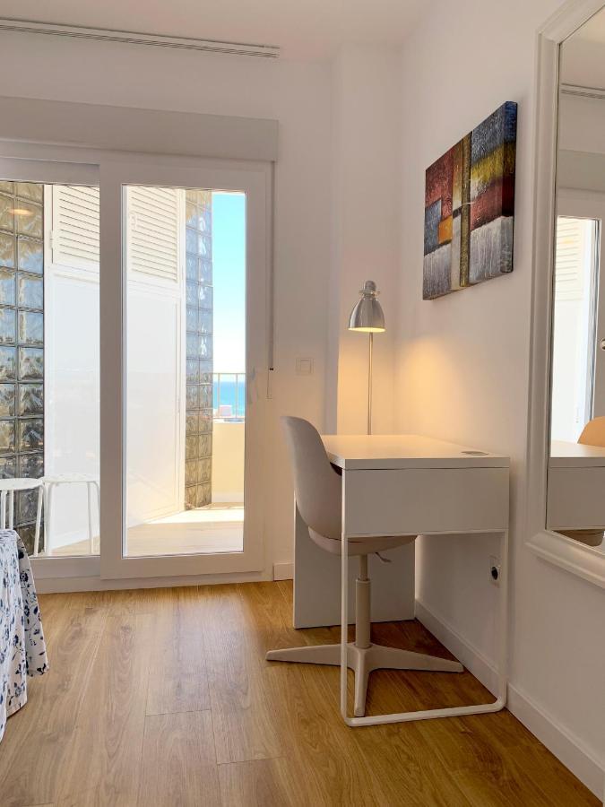 Malagadevacaciones - La Carihuela Palace Torremolinos Eksteriør billede