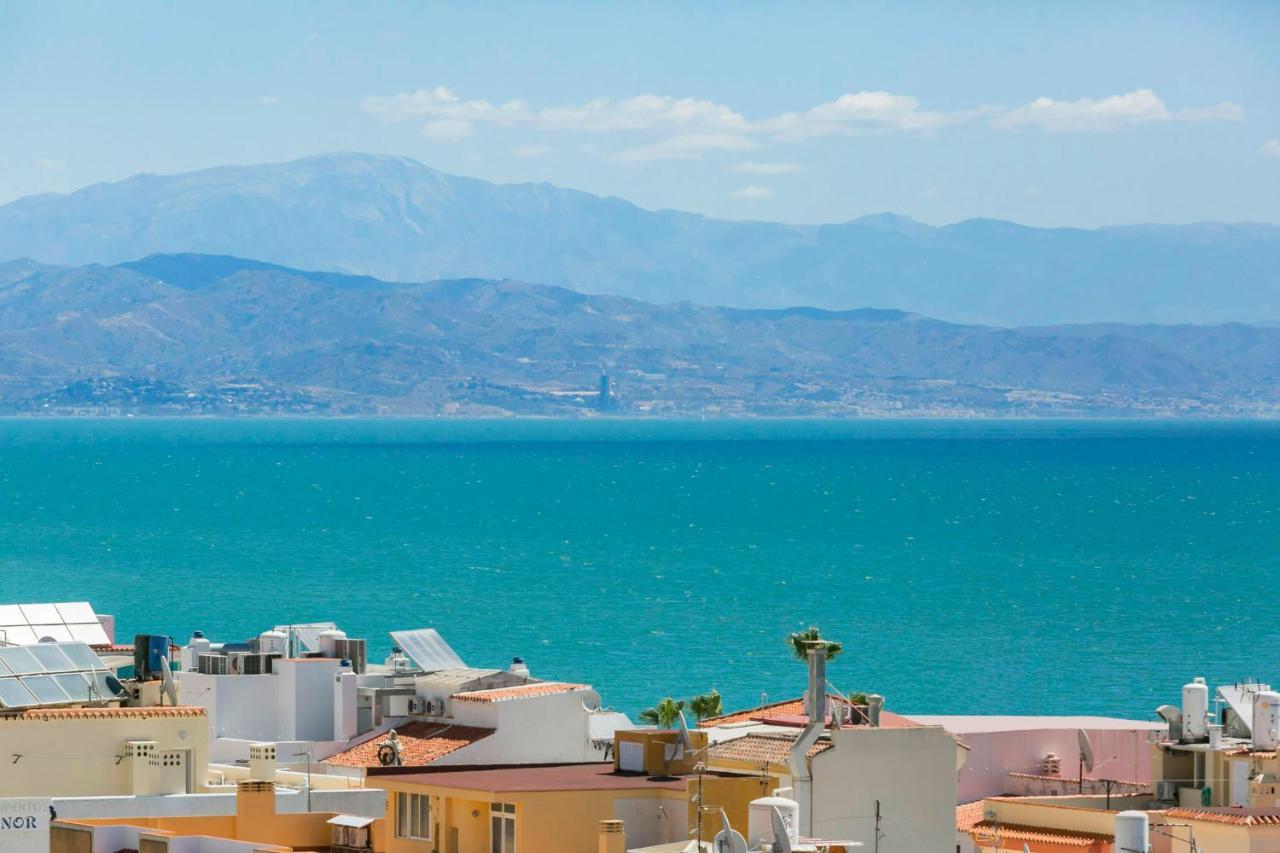 Malagadevacaciones - La Carihuela Palace Torremolinos Eksteriør billede